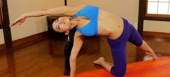 Waka Yogi Yoga Body Secret Workouts